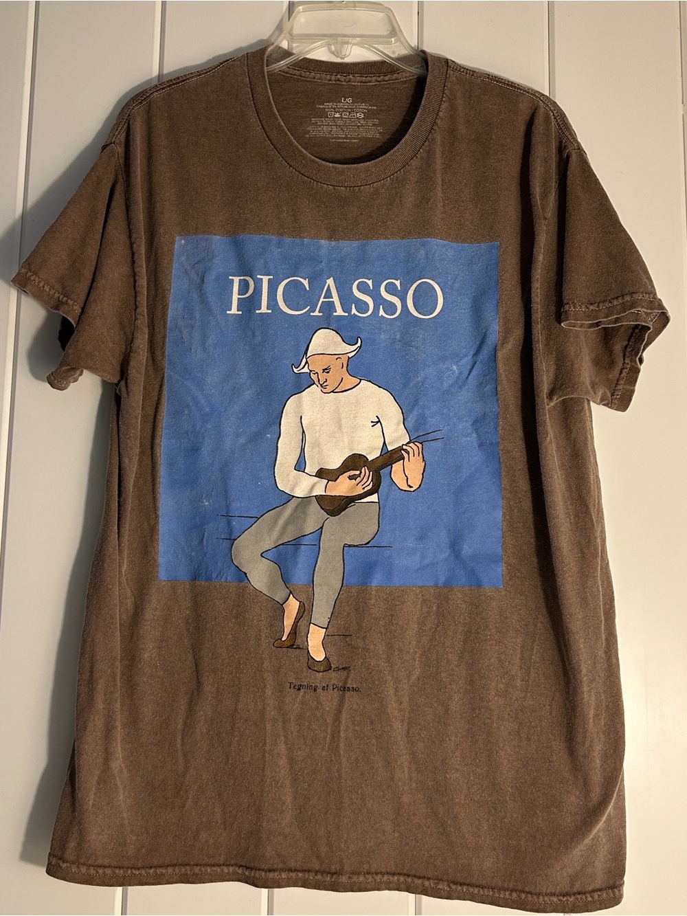 Philcos Picasso Harlequin Guitar Graphic T-Shirt Mens L large Brown Pigment Wash